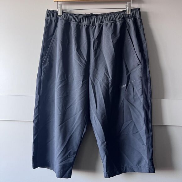 Nike Dri-FIT Shorts/Pants Mens 2XL Gray Cropped 3/4 Athletic Training CJ7673-060 - Picture 1 of 10